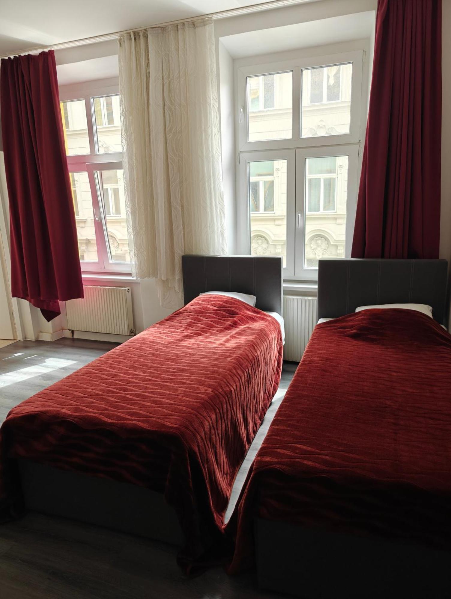 Hotel Viktoria 비엔나 외부 사진